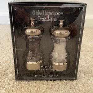 Old Thompson traditions pepper & salt mill set